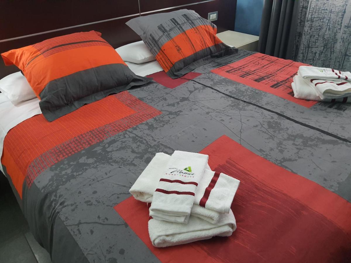 Manu'S Guest Suite Козенца Екстериор снимка