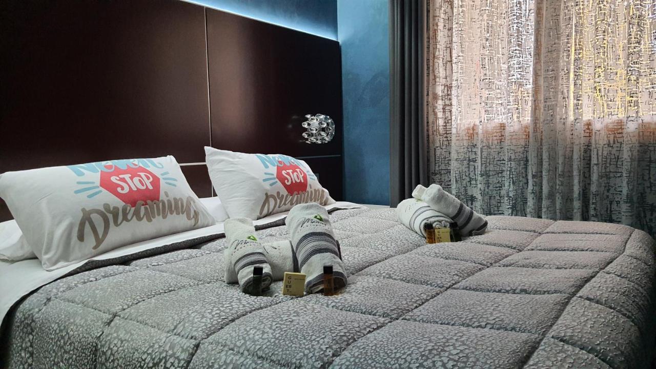 Manu'S Guest Suite Козенца Екстериор снимка